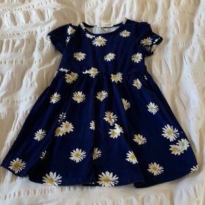 Girls blue daisy dress